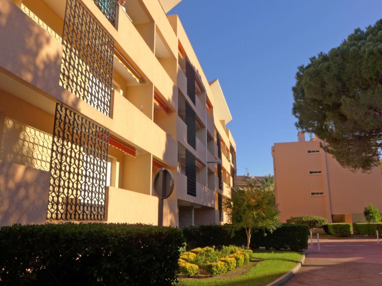 Apartment Les Vignes By Interhome Les Lecques Exterior photo